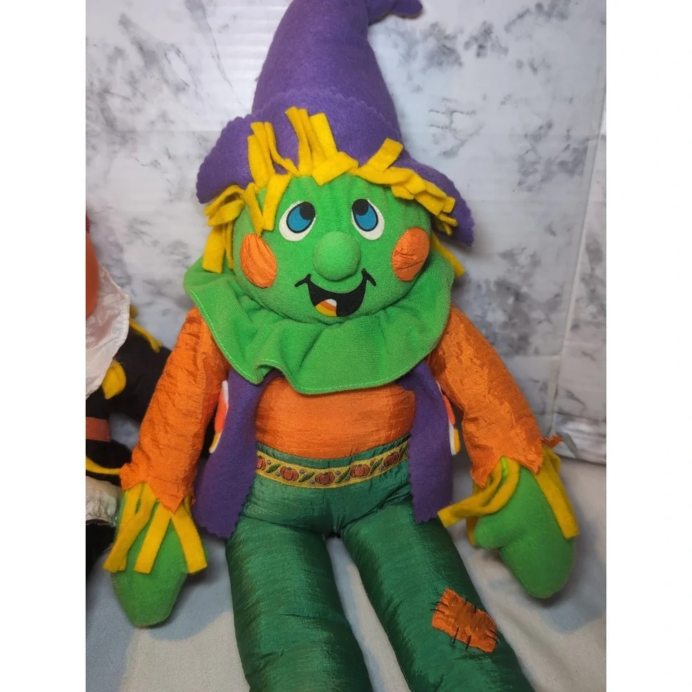 2x Vintage 90s International Silver Co. Halloween Plush Nylon Scarecrows + More